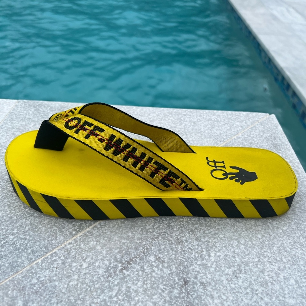 Off-White Industrial Belt Flip Flop🚧 - Picture 7 of 8